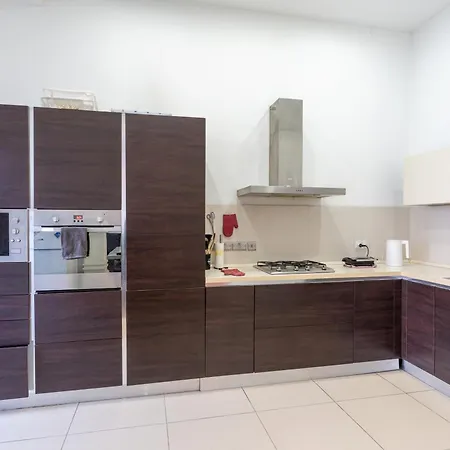 Blue Line Sliema 3 San Pawl il-Baħar